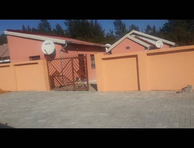 4 BEDROOM HOUSE FOR SALE IN BIRCH ACRES